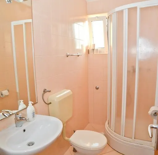 Lonic Apartment