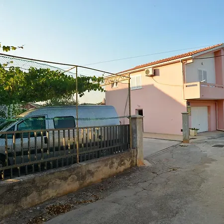 Appartamento Lonic *