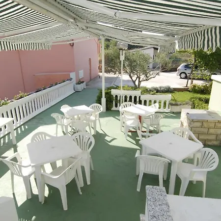 Apartment Lonic *