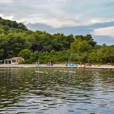 Lonic Διαμέρισμα Kukljica