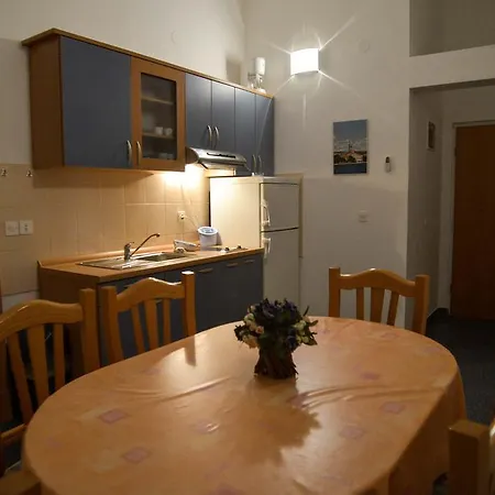 Apartment Lonic Kukljica