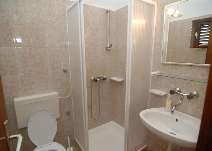 Apartment Lonic Kukljica