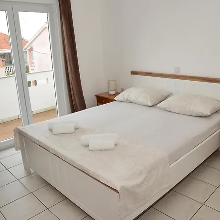 Lonic Apartmán Kukljica